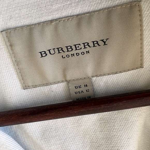 Burberry Jacket - Picture 7 of 9
